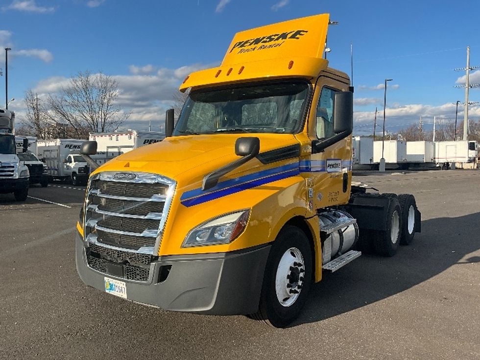 Day Cab Tractor-Heavy Duty Tractors-Freightliner-2020-T12664ST-Atlanta-GA-257,016\n\t\tmiles-$ 70,000 - Image 3