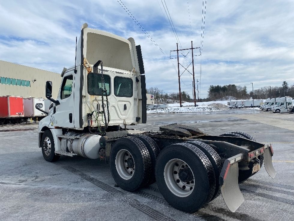 Day Cab Tractor-Heavy Duty Tractors-Freightliner-2020-T12664ST-Auburn-MA-265,075\n\t\tmiles-$ 53,500 - Image 5