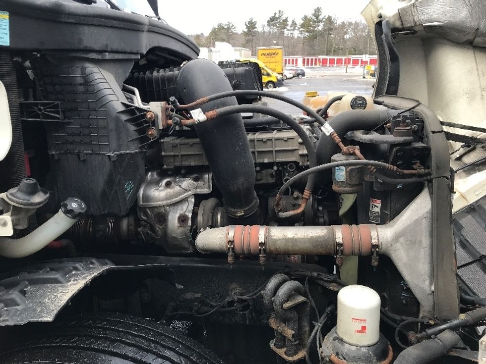 Day Cab Tractor-Heavy Duty Tractors-Freightliner-2020-T12664ST-Auburn-MA-369,552\n\t\tmiles-$ 49,500 - Image 15