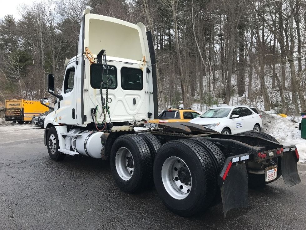 Day Cab Tractor-Heavy Duty Tractors-Freightliner-2020-T12664ST-Auburn-MA-369,552\n\t\tmiles-$ 49,500 - Image 5
