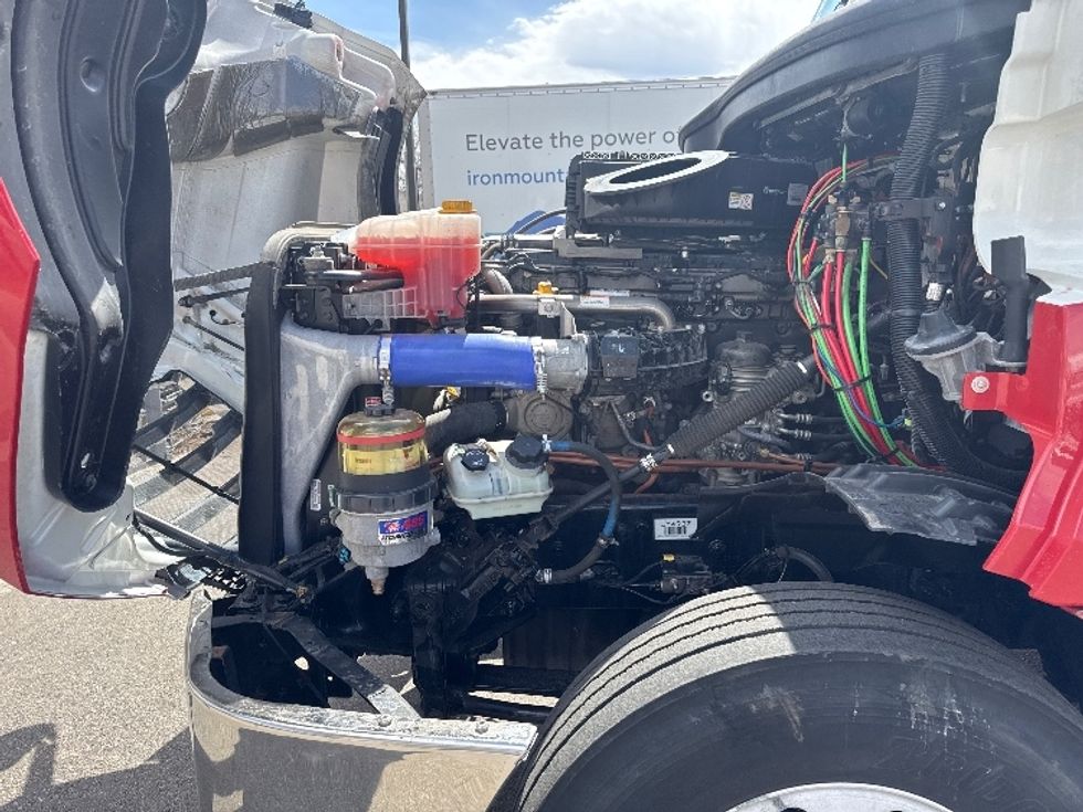 Day Cab Tractor-Heavy Duty Tractors-Freightliner-2020-T12664ST-Aurora-CO-215,158\n\t\tmiles-$ 71,750 - Image 16