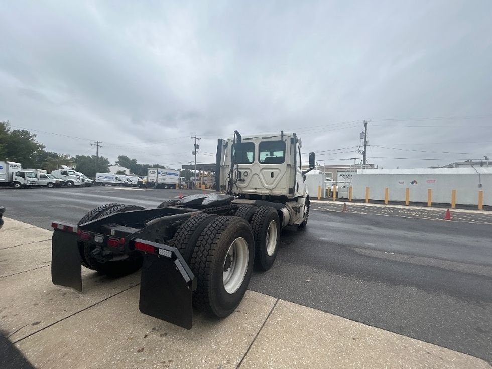 Day Cab Tractor-Heavy Duty Tractors-Freightliner-2020-T12664ST-Baltimore-MD-265,458\n\t\tmiles-$ 57,500 - Image 6