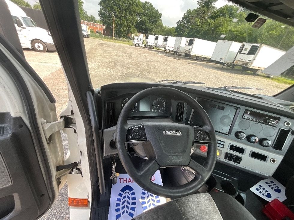 Day Cab Tractor-Heavy Duty Tractors-Freightliner-2020-T12664ST-Baltimore-MD-478,523\n\t\tmiles-$ 45,750 - Image 11