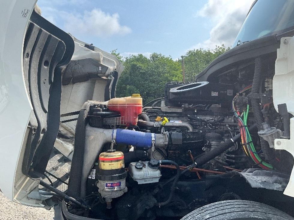 Day Cab Tractor-Heavy Duty Tractors-Freightliner-2020-T12664ST-Baltimore-MD-478,523\n\t\tmiles-$ 45,750 - Image 16