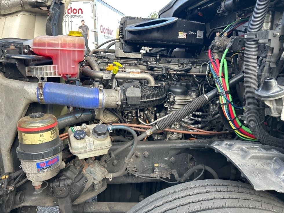 Day Cab Tractor-Heavy Duty Tractors-Freightliner-2020-T12664ST-Belcamp-MD-211,132\n\t\tmiles-$ 54,000 - Image 16