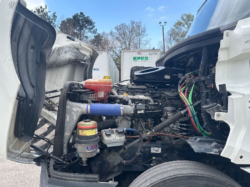 Day Cab Tractor-Heavy Duty Tractors-Freightliner-2020-T12664ST-Belden-MS-367,816\n\t\tmiles-$ 49,500 - Image 16