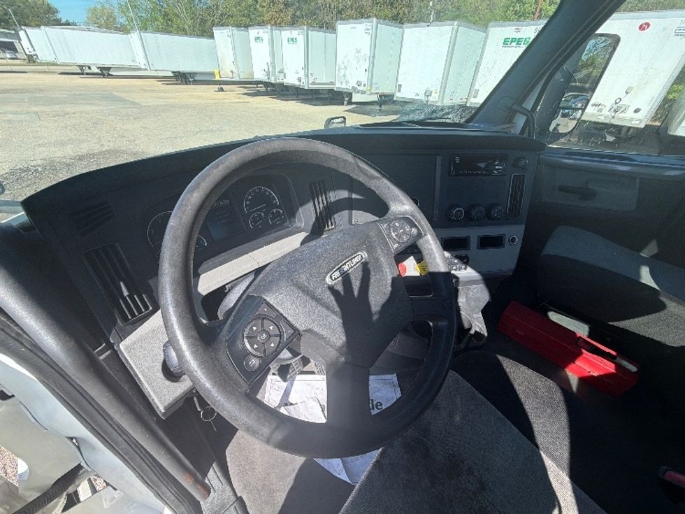 Day Cab Tractor-Heavy Duty Tractors-Freightliner-2020-T12664ST-Belden-MS-428,778\n\t\tmiles-$ 50,000 - Image 10