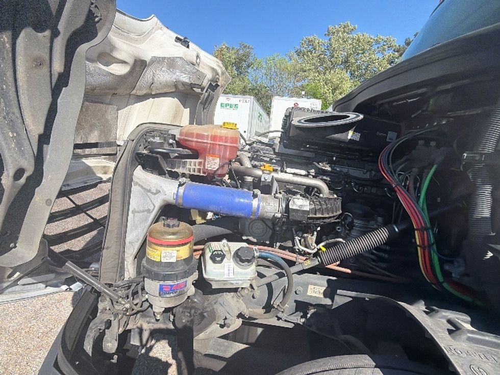 Day Cab Tractor-Heavy Duty Tractors-Freightliner-2020-T12664ST-Belden-MS-428,778\n\t\tmiles-$ 50,000 - Image 16