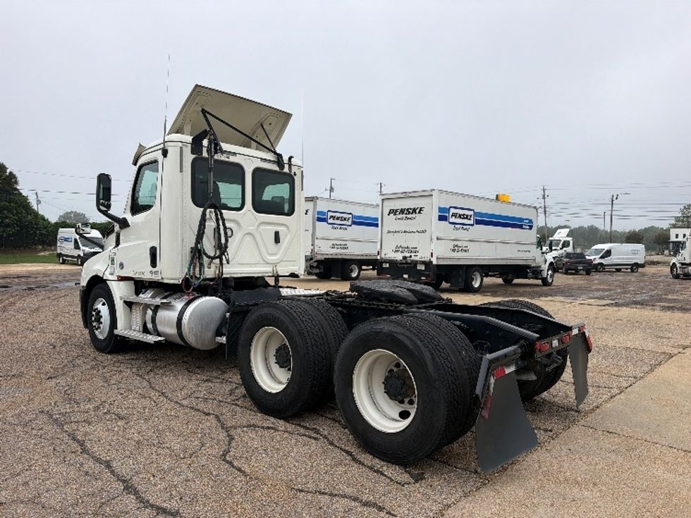 Day Cab Tractor-Heavy Duty Tractors-Freightliner-2020-T12664ST-Belden-MS-429,914\n\t\tmiles-$ 49,750 - Image 5