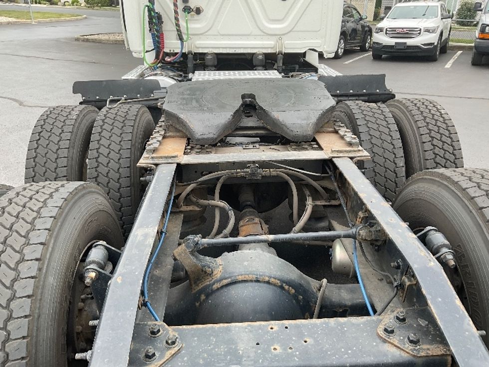 Day Cab Tractor-Heavy Duty Tractors-Freightliner-2020-T12664ST-Bethlehem-PA-344,079\n\t\tmiles-$ 59,250 - Image 6
