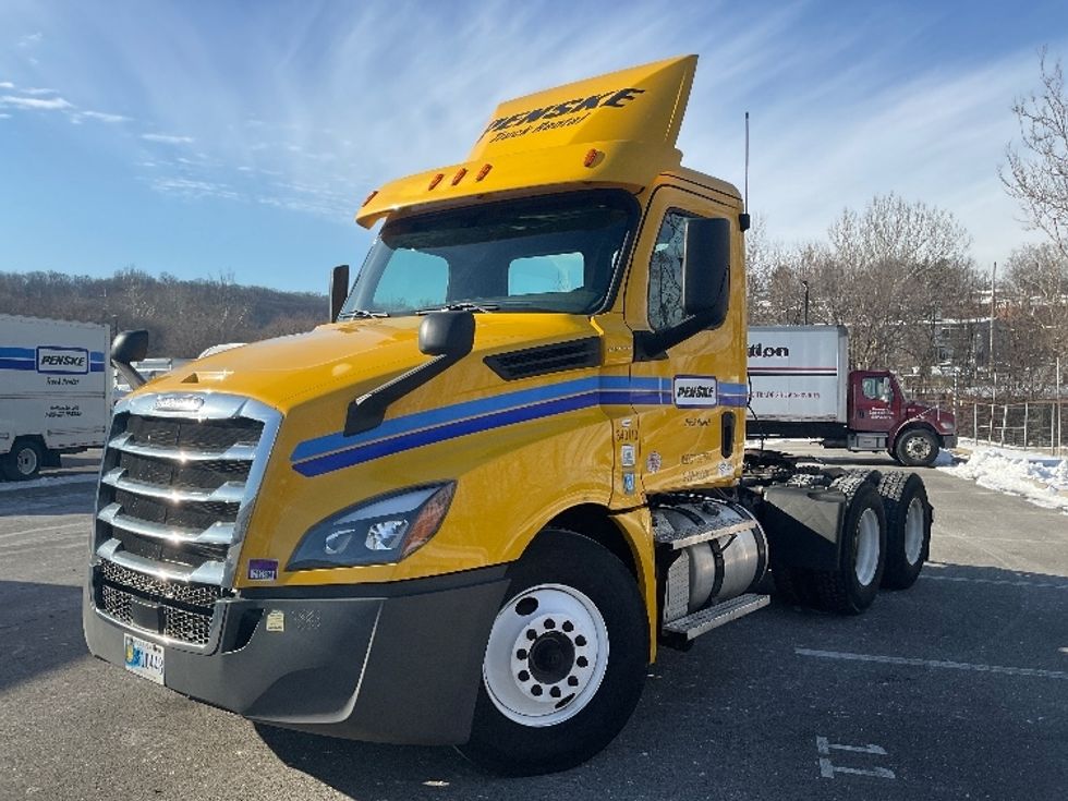 Day Cab Tractor-Heavy Duty Tractors-Freightliner-2020-T12664ST-Bethlehem-PA-467,921\n\t\tmiles-$ 38,750 - Image 3