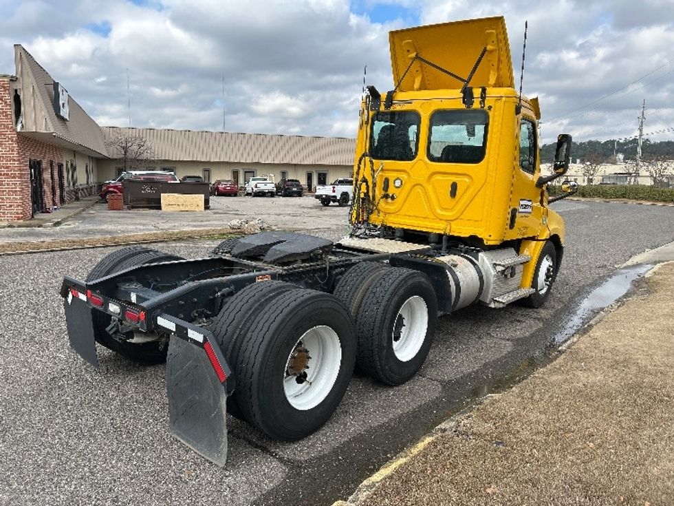 Day Cab Tractor-Heavy Duty Tractors-Freightliner-2020-T12664ST-Birmingham-AL-470,476\n\t\tmiles-$ 43,500 - Image 7