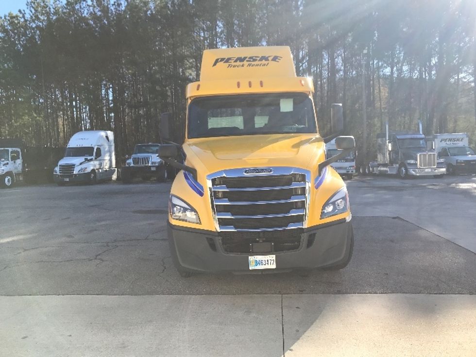 Day Cab Tractor-Heavy Duty Tractors-Freightliner-2020-T12664ST-Birmingham-AL-494,873\n\t\tmiles-$ 41,750 - Image 2