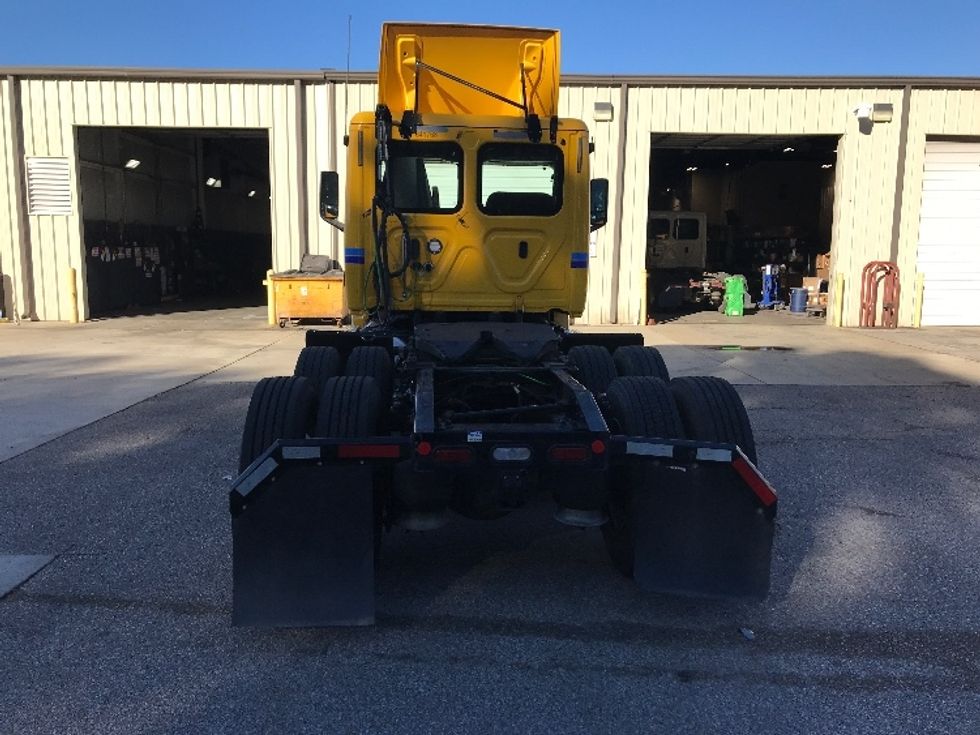 Day Cab Tractor-Heavy Duty Tractors-Freightliner-2020-T12664ST-Birmingham-AL-494,873\n\t\tmiles-$ 41,750 - Image 6