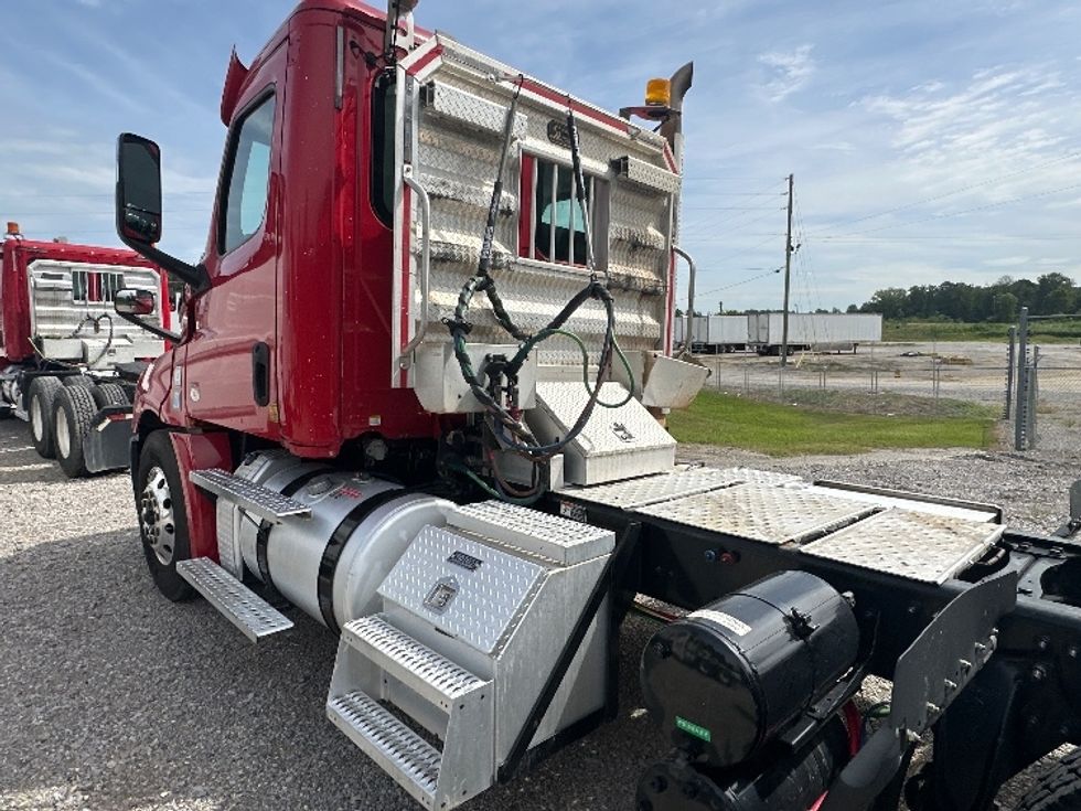 Day Cab Tractor-Heavy Duty Tractors-Freightliner-2020-T12664ST-Birmingham-AL-497,788\n\t\tmiles-$ 47,750 - Image 17