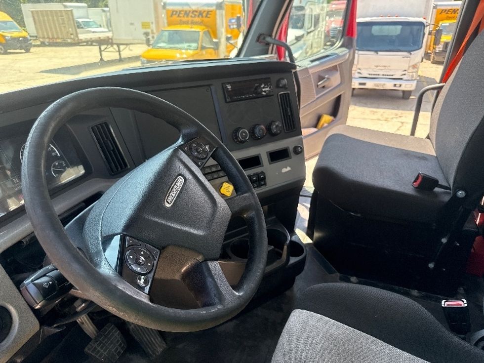 Day Cab Tractor-Heavy Duty Tractors-Freightliner-2020-T12664ST-Birmingham-AL-503,546\n\t\tmiles-$ 47,250 - Image 10