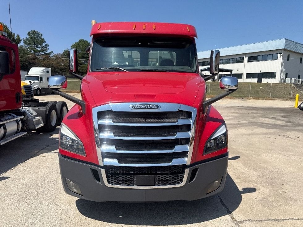 Day Cab Tractor-Heavy Duty Tractors-Freightliner-2020-T12664ST-Birmingham-AL-503,546\n\t\tmiles-$ 47,250 - Image 2