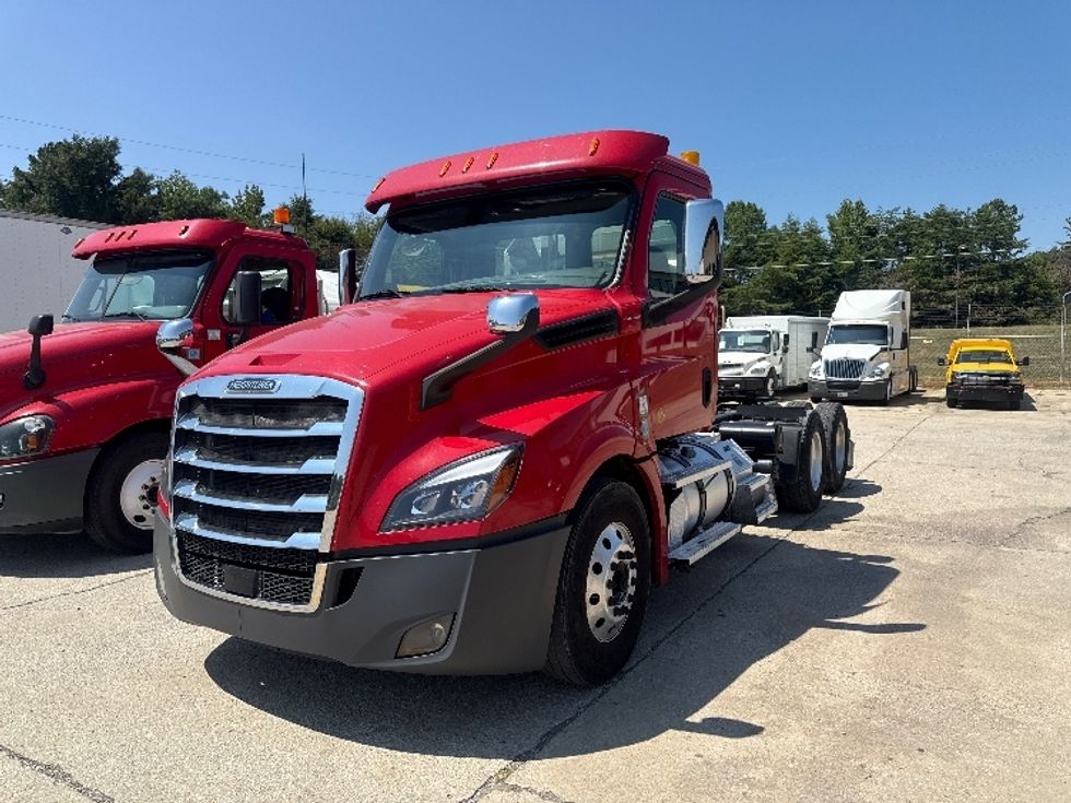 Day Cab Tractor-Heavy Duty Tractors-Freightliner-2020-T12664ST-Birmingham-AL-503,546\n\t\tmiles-$ 47,250 - Image 3