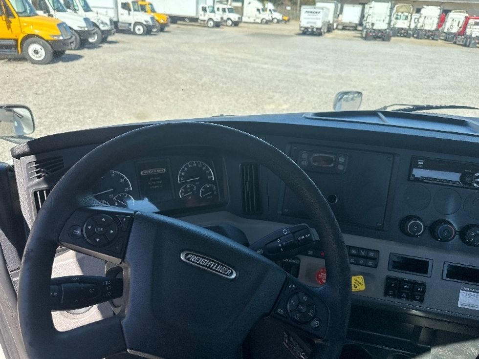 Day Cab Tractor-Heavy Duty Tractors-Freightliner-2020-T12664ST-Birmingham-AL-510,682\n\t\tmiles-$ 43,750 - Image 11