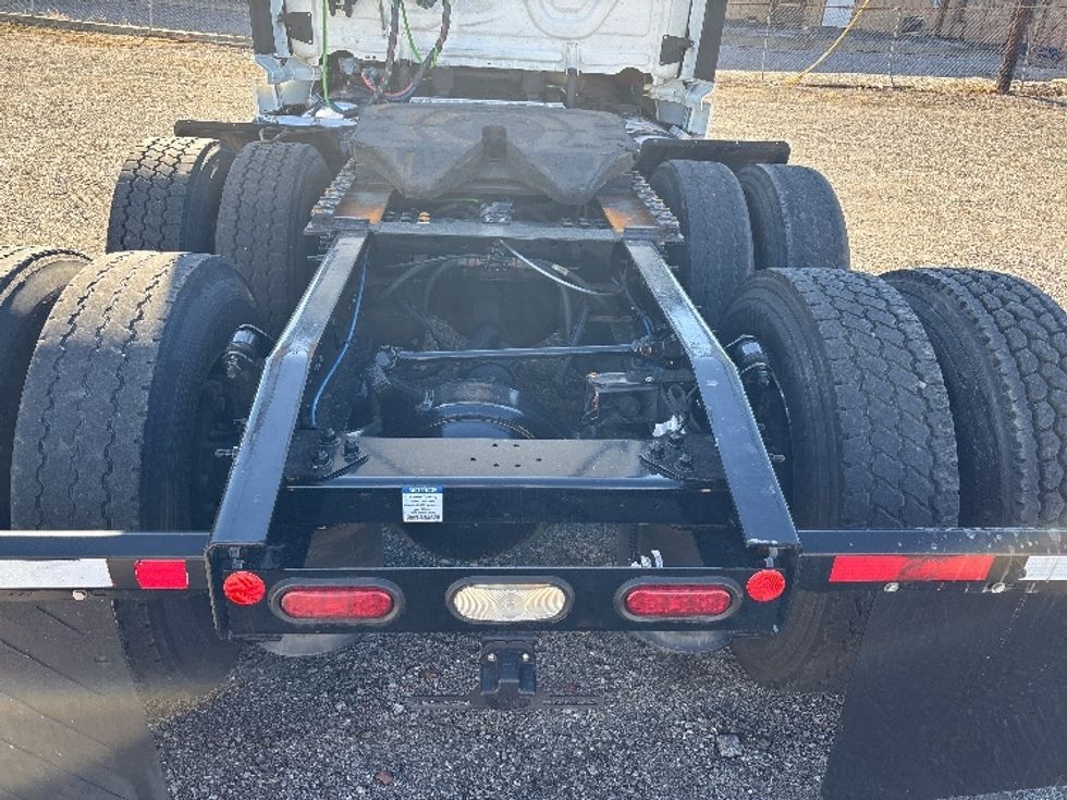 Day Cab Tractor-Heavy Duty Tractors-Freightliner-2020-T12664ST-Birmingham-AL-533,635\n\t\tmiles-$ 42,500 - Image 6