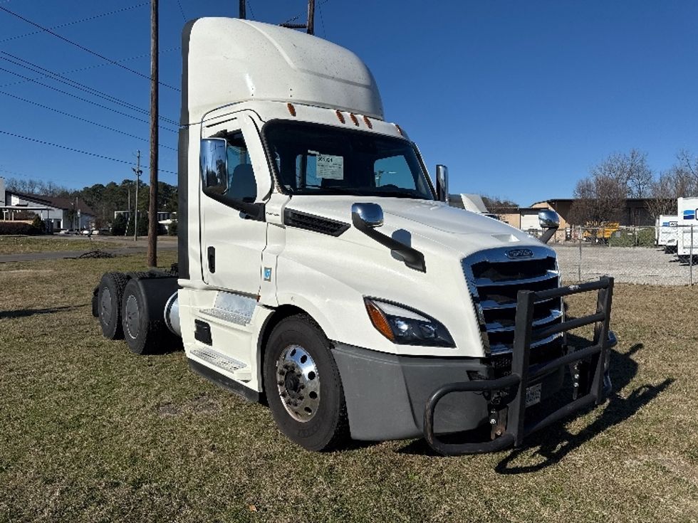 Day Cab Tractor-Heavy Duty Tractors-Freightliner-2020-T12664ST-Birmingham-AL-549,864\n\t\tmiles-$ 41,750 - Image 1