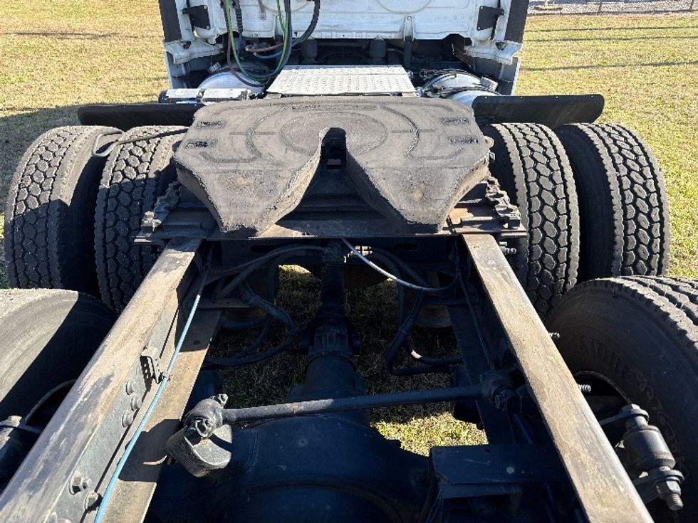 Day Cab Tractor-Heavy Duty Tractors-Freightliner-2020-T12664ST-Birmingham-AL-549,864\n\t\tmiles-$ 41,750 - Image 6