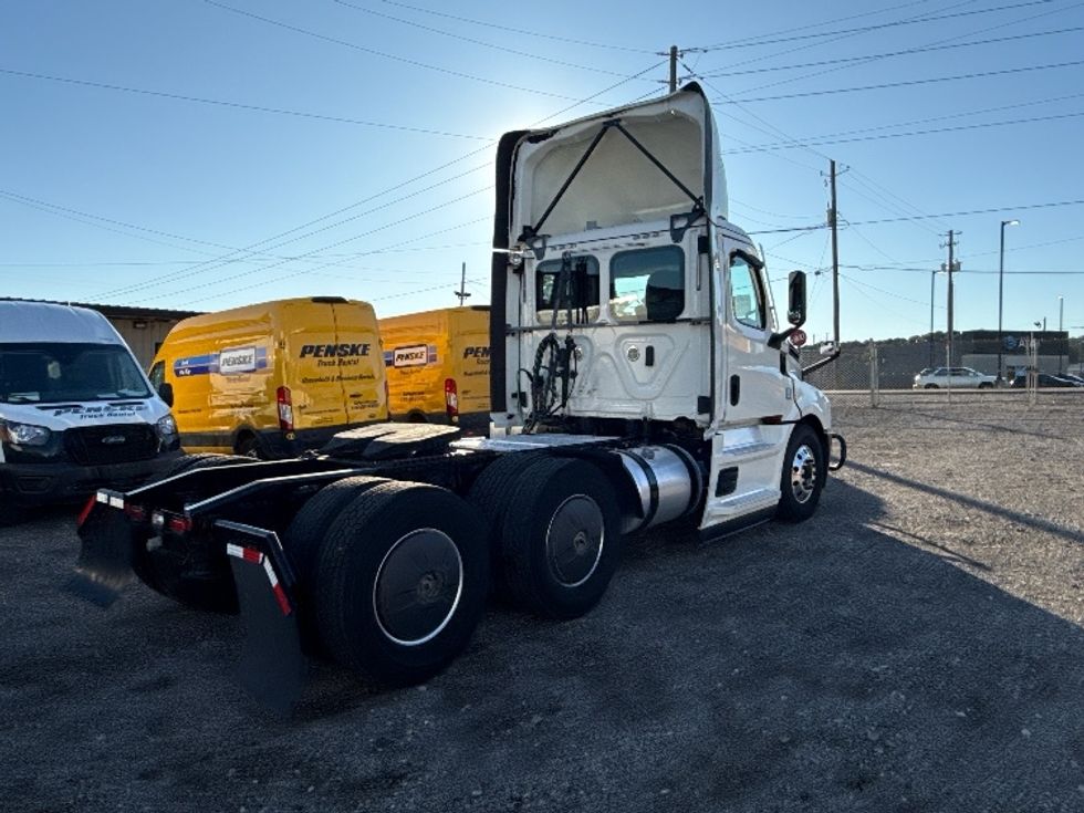 Day Cab Tractor-Heavy Duty Tractors-Freightliner-2020-T12664ST-Birmingham-AL-569,242\n\t\tmiles-$ 39,500 - Image 7
