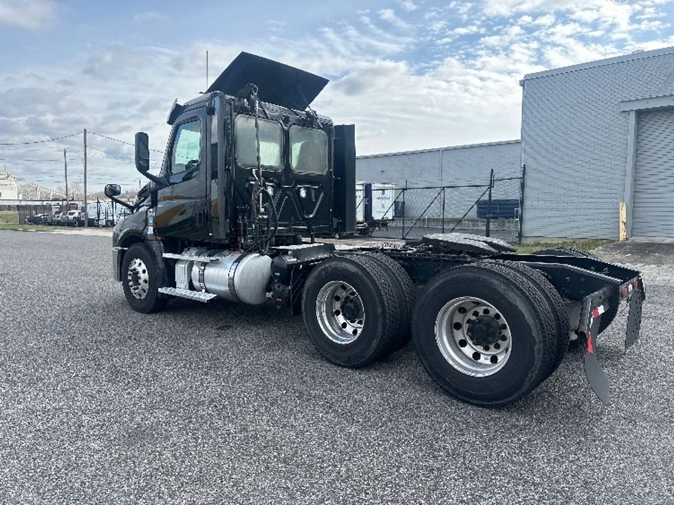 Day Cab Tractor-Heavy Duty Tractors-Freightliner-2020-T12664ST-Birmingham-AL-570,577\n\t\tmiles-$ 34,000 - Image 5
