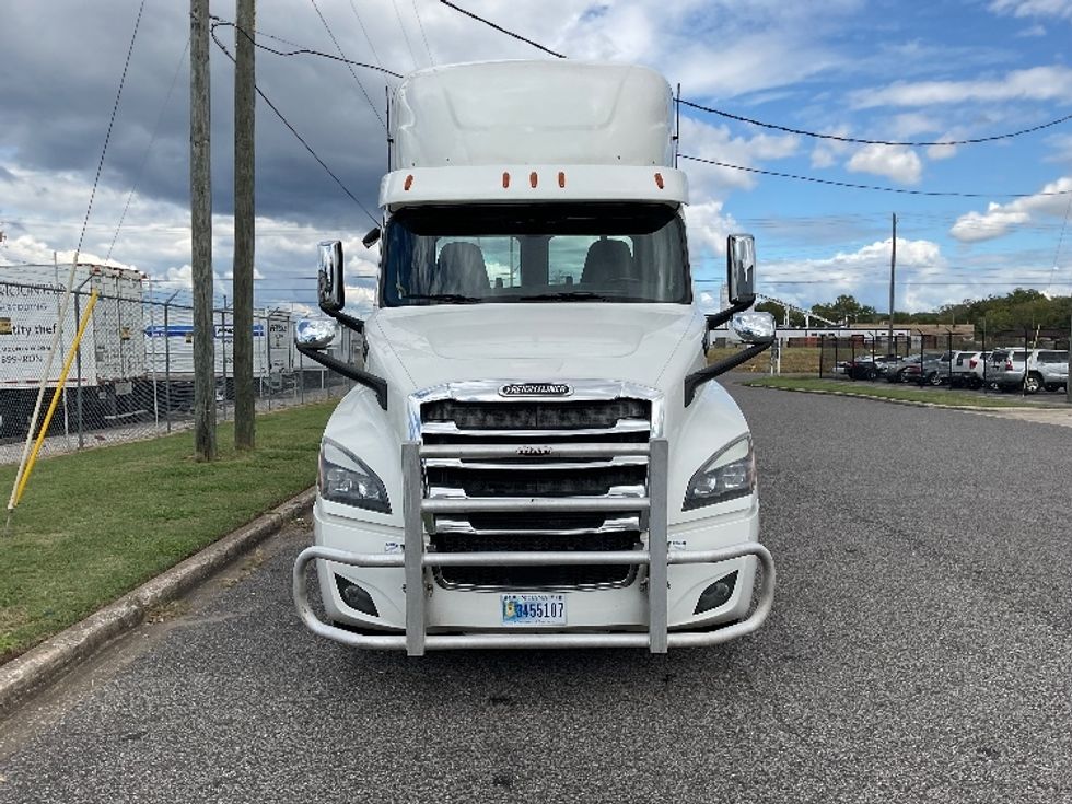 Day Cab Tractor-Heavy Duty Tractors-Freightliner-2020-T12664ST-Birmingham-AL-585,336\n\t\tmiles-$ 36,250 - Image 2