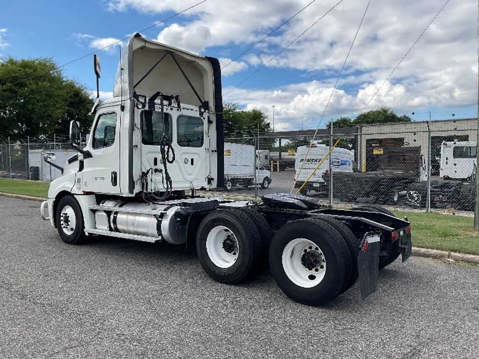 Day Cab Tractor-Heavy Duty Tractors-Freightliner-2020-T12664ST-Birmingham-AL-585,336\n\t\tmiles-$ 36,250 - Image 5