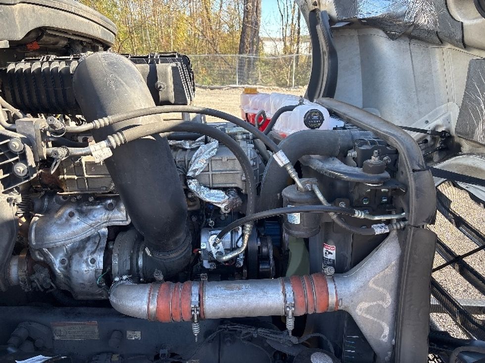 Day Cab Tractor-Heavy Duty Tractors-Freightliner-2020-T12664ST-Birmingham-AL-595,080\n\t\tmiles-$ 37,000 - Image 15