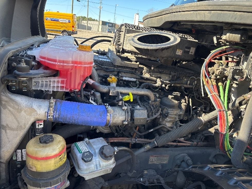 Day Cab Tractor-Heavy Duty Tractors-Freightliner-2020-T12664ST-Birmingham-AL-595,080\n\t\tmiles-$ 37,000 - Image 16