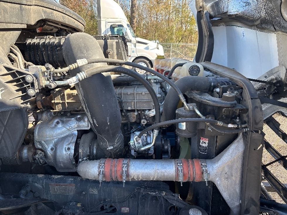 Day Cab Tractor-Heavy Duty Tractors-Freightliner-2020-T12664ST-Birmingham-AL-623,245\n\t\tmiles-$ 34,500 - Image 15