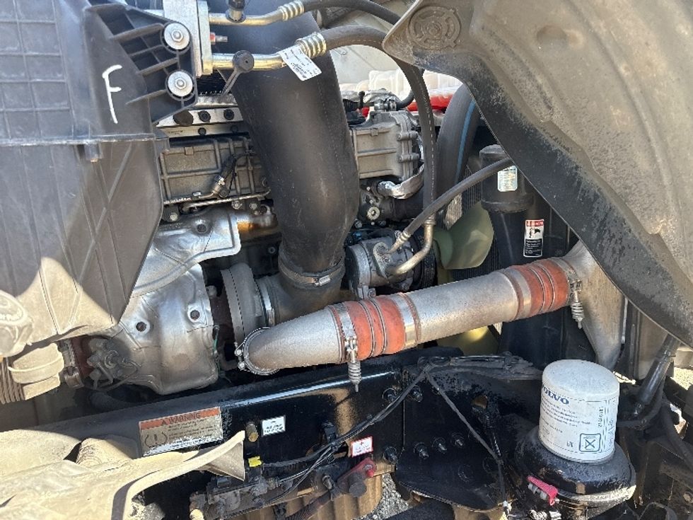 Day Cab Tractor-Heavy Duty Tractors-Freightliner-2020-T12664ST-Birmingham-AL-644,111\n\t\tmiles-$ 31,750 - Image 15