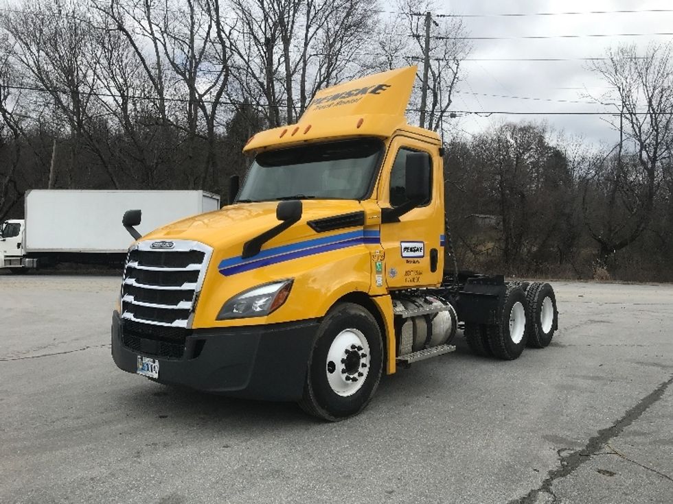Day Cab Tractor-Heavy Duty Tractors-Freightliner-2020-T12664ST-Blountville-TN-540,455\n\t\tmiles-$ 42,500 - Image 3