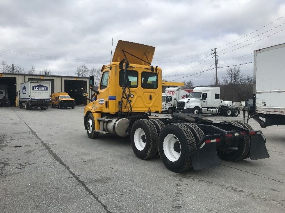 Day Cab Tractor-Heavy Duty Tractors-Freightliner-2020-T12664ST-Blountville-TN-540,455\n\t\tmiles-$ 42,500 - Image 5