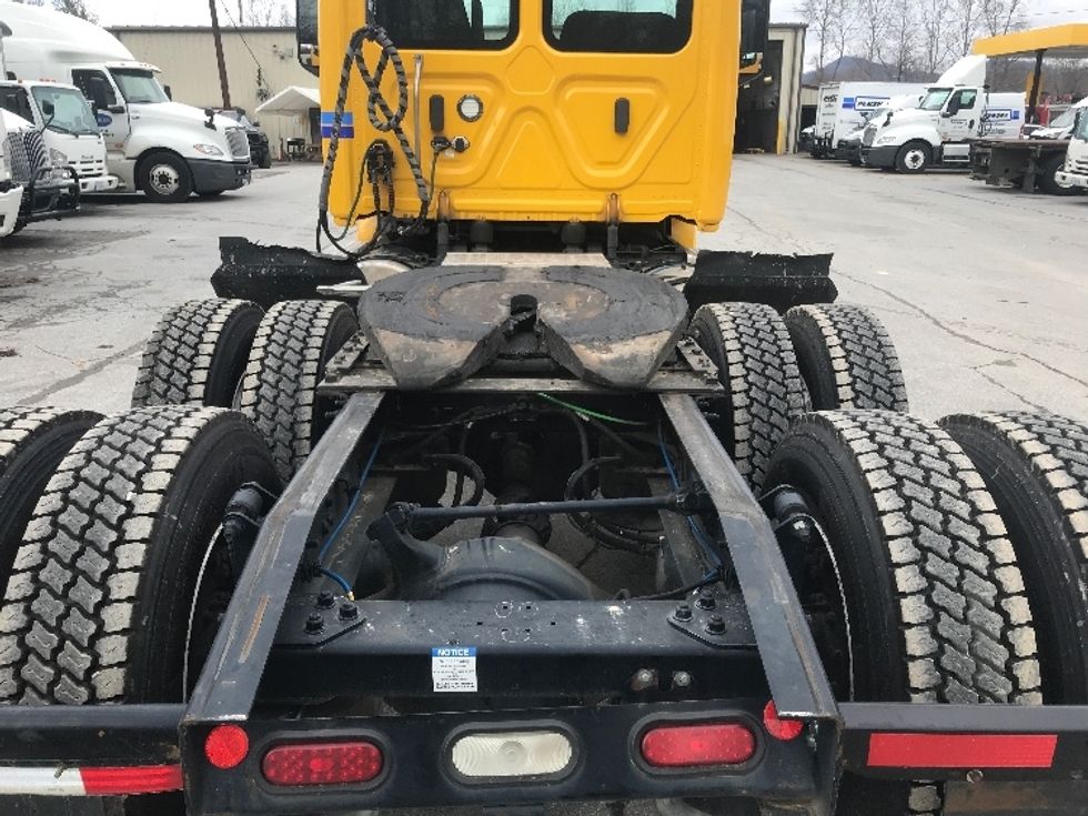 Day Cab Tractor-Heavy Duty Tractors-Freightliner-2020-T12664ST-Blountville-TN-540,455\n\t\tmiles-$ 42,500 - Image 6