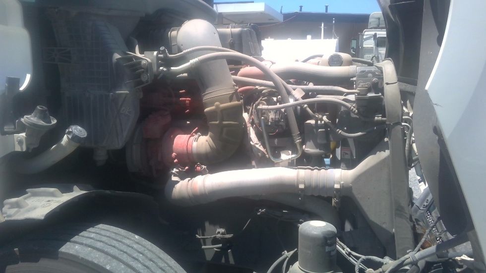 Day Cab Tractor-Heavy Duty Tractors-Freightliner-2020-T12664ST-Boaz-AL-382,316\n\t\tmiles-$ 57,000 - Image 15