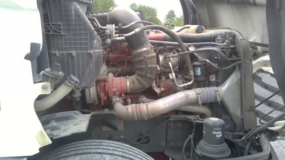 Day Cab Tractor-Heavy Duty Tractors-Freightliner-2020-T12664ST-Boaz-AL-438,888\n\t\tmiles-$ 53,250 - Image 15