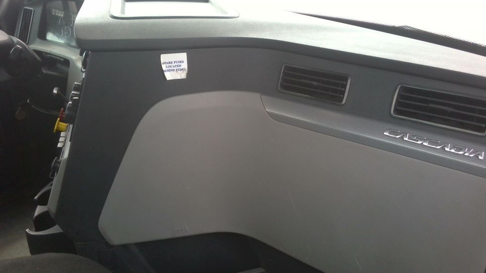 Day Cab Tractor-Heavy Duty Tractors-Freightliner-2020-T12664ST-Boaz-AL-443,508\n\t\tmiles-$ 52,750 - Image 13