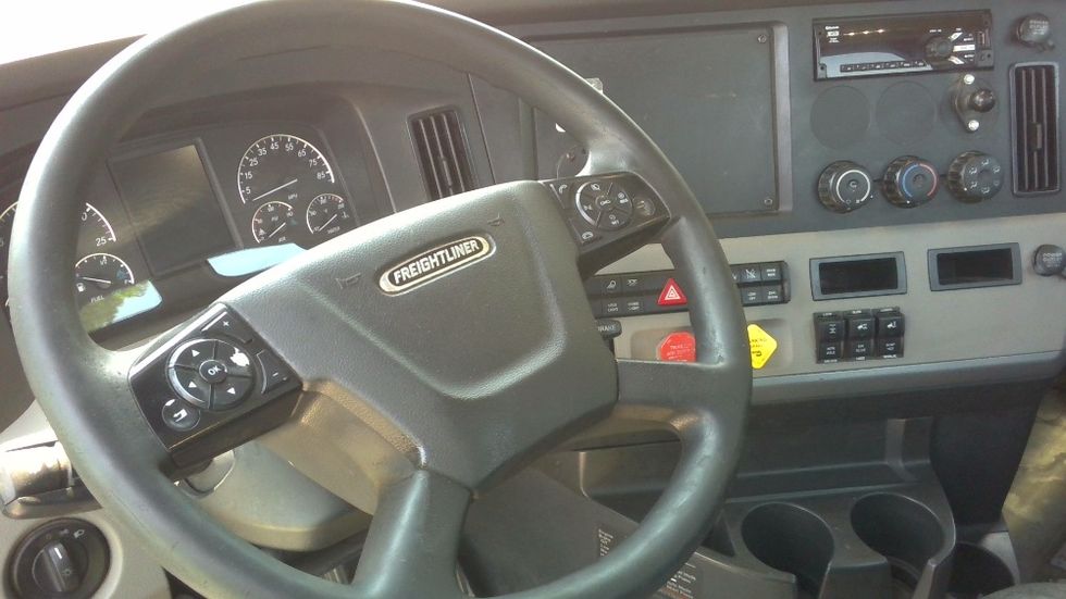 Day Cab Tractor-Heavy Duty Tractors-Freightliner-2020-T12664ST-Boaz-AL-452,163\n\t\tmiles-$ 51,250 - Image 11