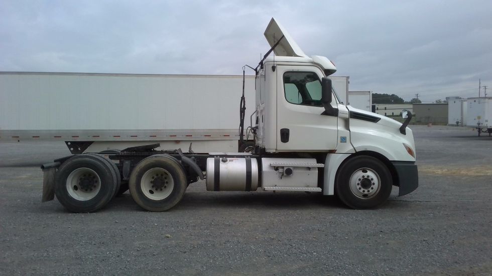 Day Cab Tractor-Heavy Duty Tractors-Freightliner-2020-T12664ST-Boaz-AL-472,764\n\t\tmiles-$ 50,250 - Image 8