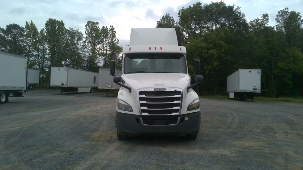 Day Cab Tractor-Heavy Duty Tractors-Freightliner-2020-T12664ST-Boaz-AL-486,219\n\t\tmiles-$ 49,000 - Image 2