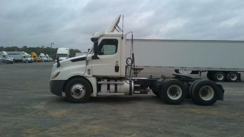 Day Cab Tractor-Heavy Duty Tractors-Freightliner-2020-T12664ST-Boaz-AL-486,219\n\t\tmiles-$ 49,000 - Image 4
