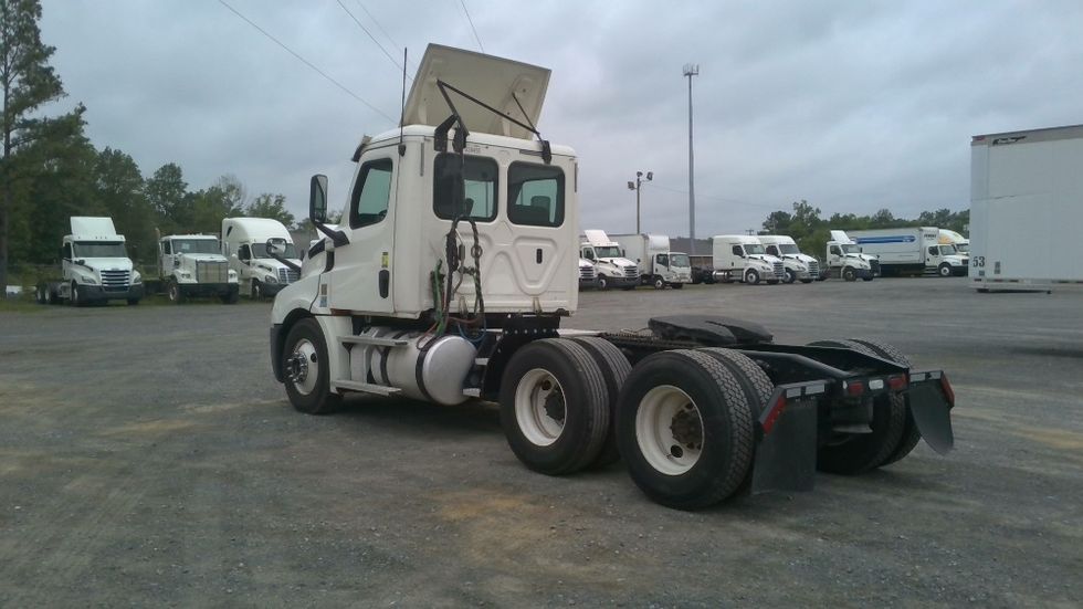 Day Cab Tractor-Heavy Duty Tractors-Freightliner-2020-T12664ST-Boaz-AL-486,219\n\t\tmiles-$ 49,000 - Image 5