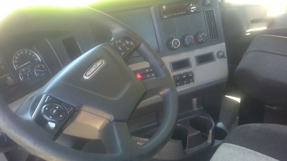 Day Cab Tractor-Heavy Duty Tractors-Freightliner-2020-T12664ST-Boaz-AL-524,277\n\t\tmiles-$ 44,750 - Image 10