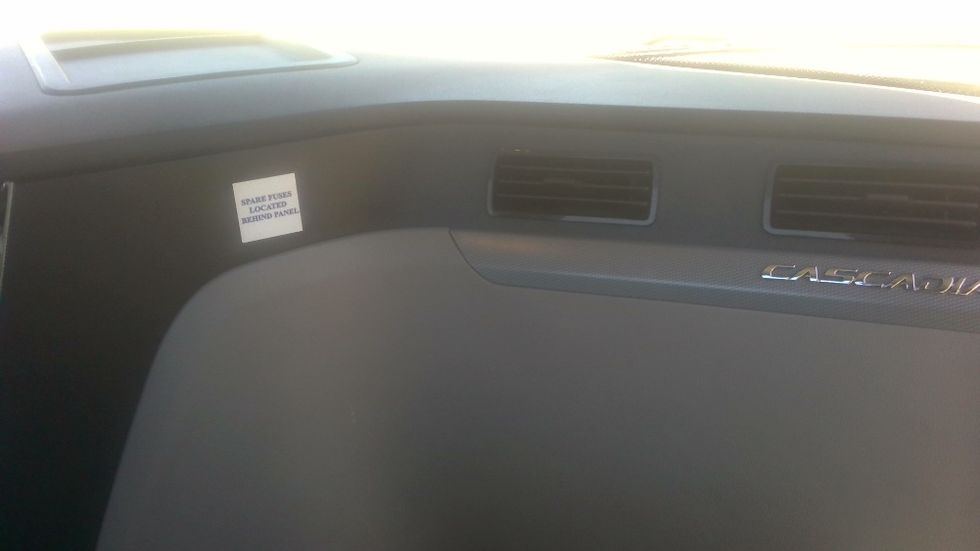 Day Cab Tractor-Heavy Duty Tractors-Freightliner-2020-T12664ST-Boaz-AL-524,277\n\t\tmiles-$ 44,750 - Image 13