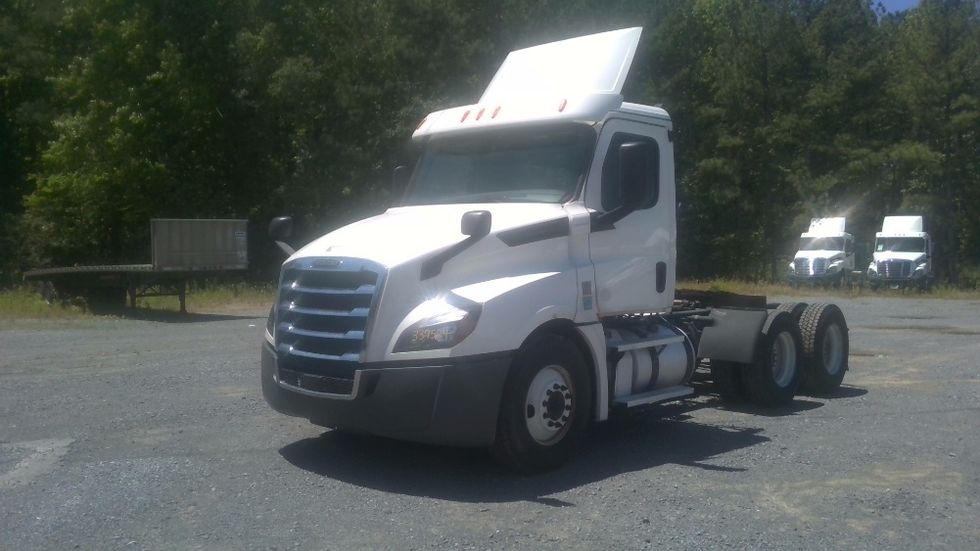 Day Cab Tractor-Heavy Duty Tractors-Freightliner-2020-T12664ST-Boaz-AL-524,277\n\t\tmiles-$ 44,750 - Image 3
