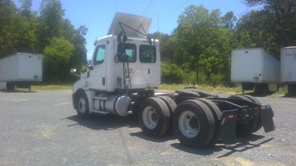 Day Cab Tractor-Heavy Duty Tractors-Freightliner-2020-T12664ST-Boaz-AL-524,277\n\t\tmiles-$ 44,750 - Image 5