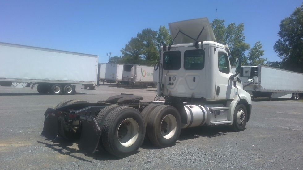 Day Cab Tractor-Heavy Duty Tractors-Freightliner-2020-T12664ST-Boaz-AL-524,277\n\t\tmiles-$ 44,750 - Image 7